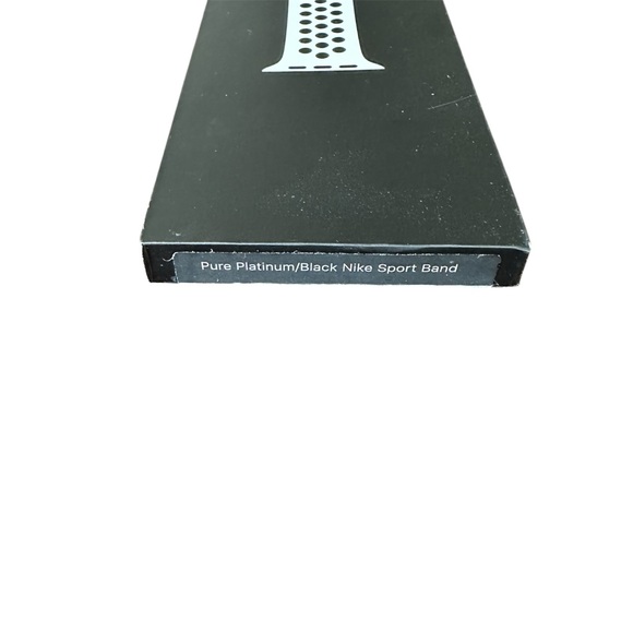 NWT Genuine Apple Pure Platinum/Black Nike Sport Band Watch Band 44MM - Picture 4 of 6